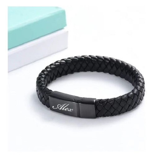 Stylishly accessorize your young man with our boys' bracelets. Ranging from rugged leather cuffs to trendy beaded designs, these bracelets exude cool confidence and individuality.