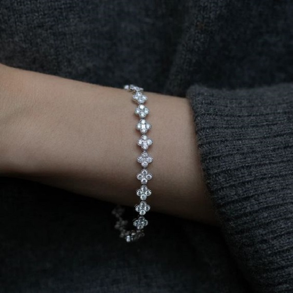 Discover if investing in diamond bracelets is a wise choice