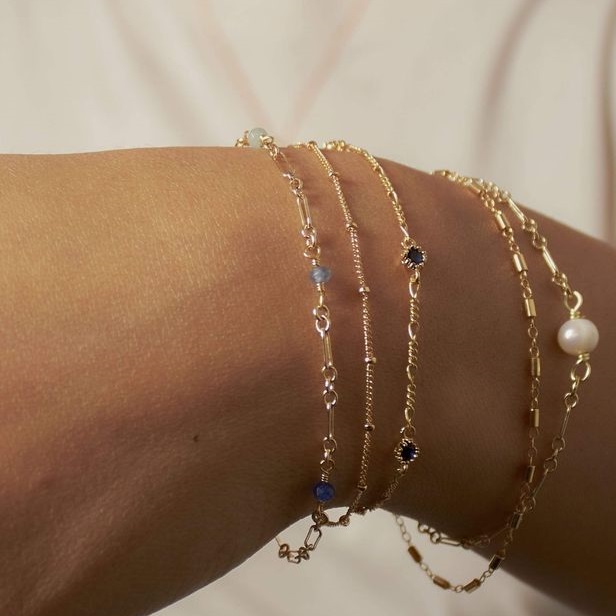 Master the art of wearing bracelets 