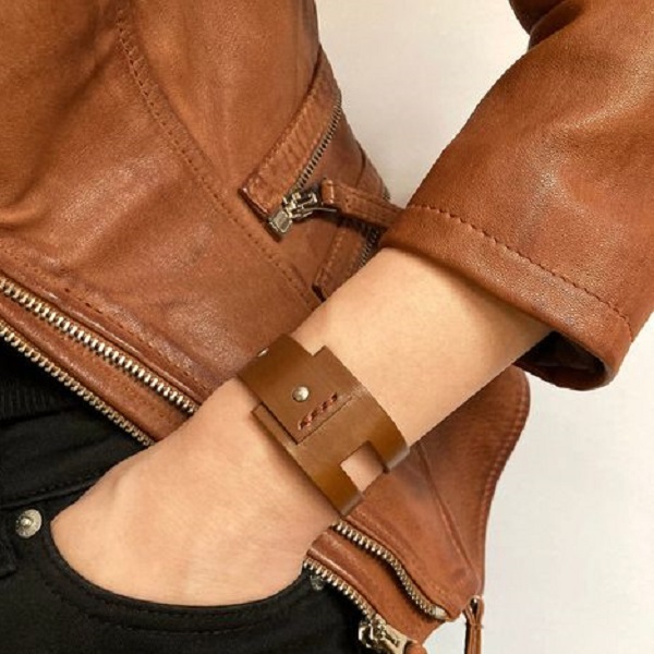 Create unique leather bracelets 