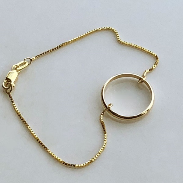 Transform your ring into a stunning necklace