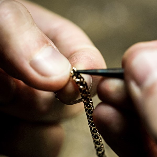 how to fix a thin necklace chain