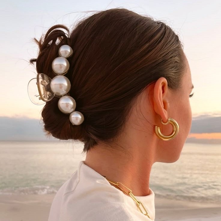 pearl hair clip