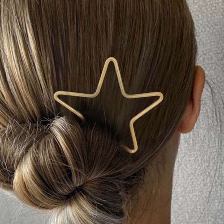 Y2K star barrette