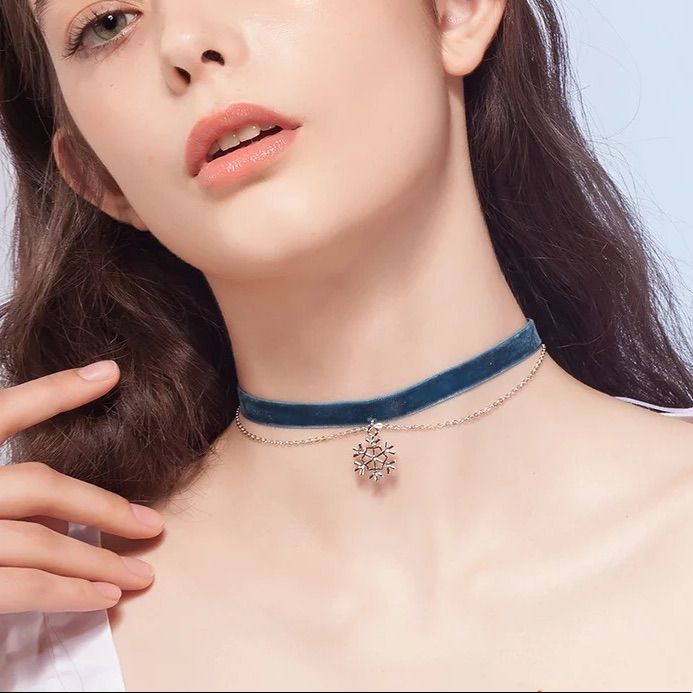 choker necklace